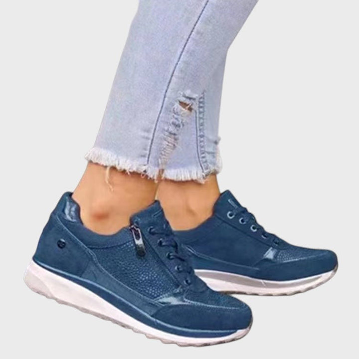 Kristýna | Semišové tenisky s ozdobnými kamínky