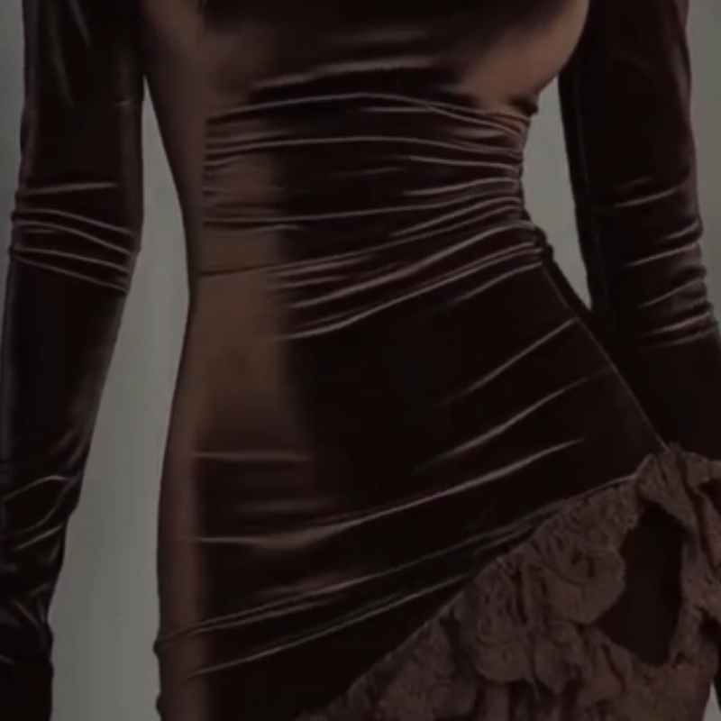 Alegna | Asymetrické šaty s krajkovým lemováním